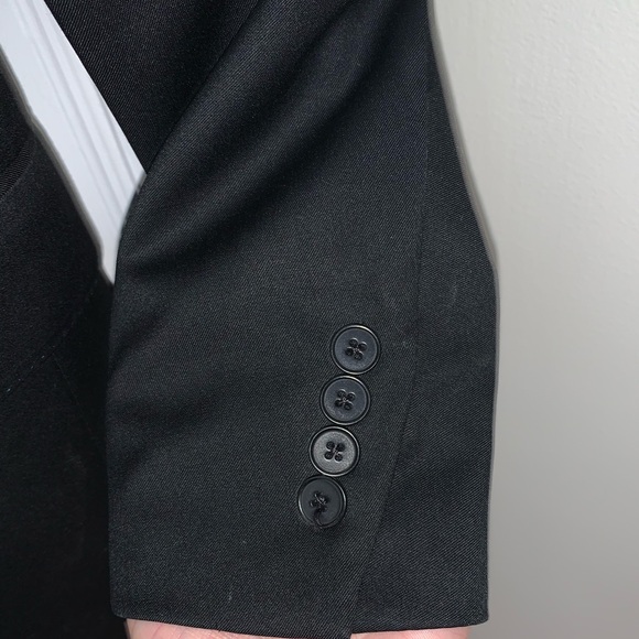 Ermenegildo Zenga black suit size 36R US (or 48R European) - Picture 6 of 14